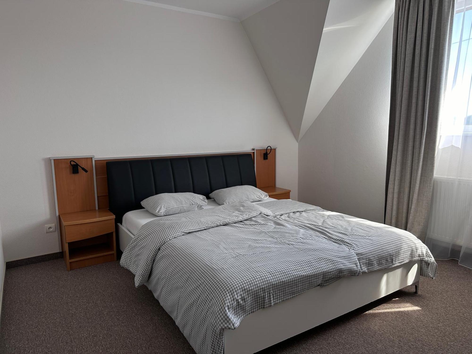 Bed and Breakfast Karat à Malbork Extérieur photo
