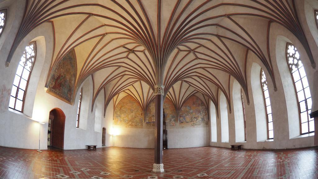 Bed and Breakfast Karat à Malbork Extérieur photo