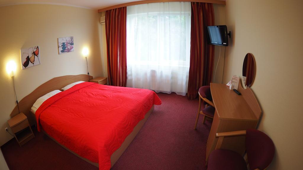Bed and Breakfast Karat à Malbork Extérieur photo
