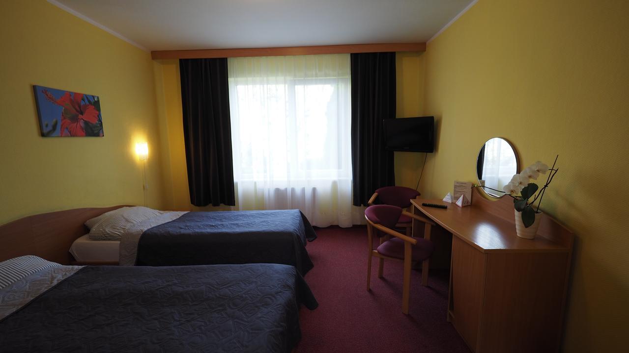 Bed and Breakfast Karat à Malbork Extérieur photo